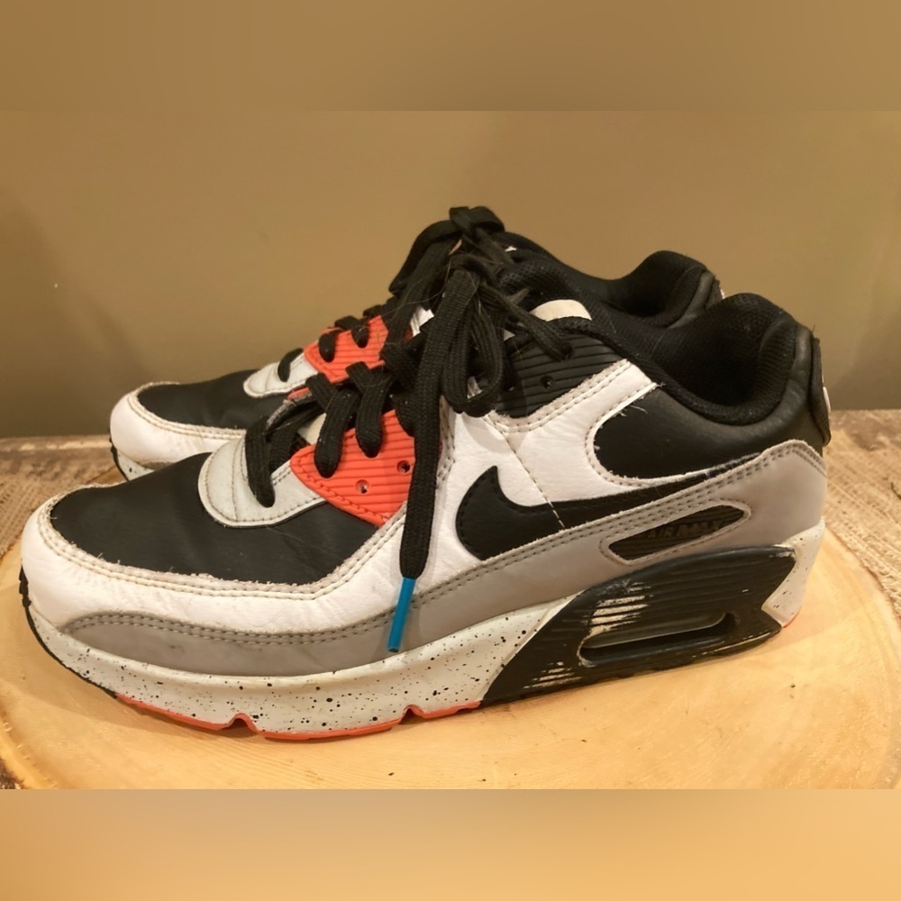 NIKE AIR MAX 90 WHITE/BLCK-TURF ORANGE US MEN SZ-6 - Picture 4 of 11